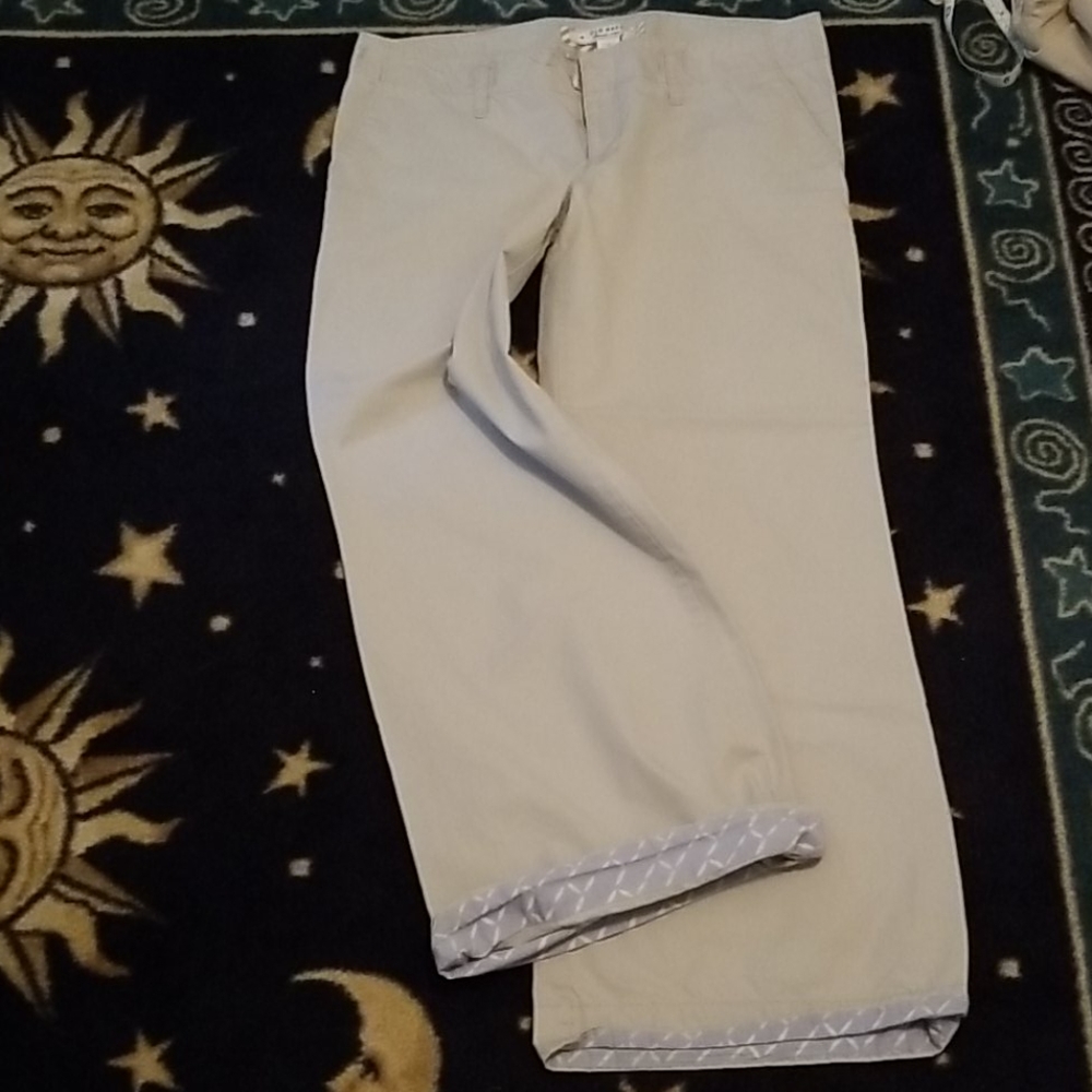 OLD NAVY KHAKI